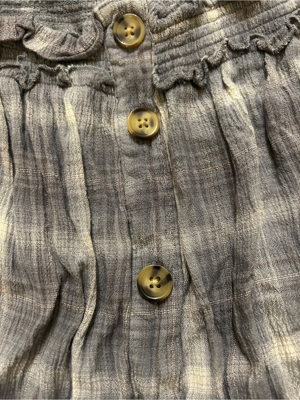 MAURICE’S Lightweight Gray Plaid Button-Front Peasant Top - Picture 8 of 9